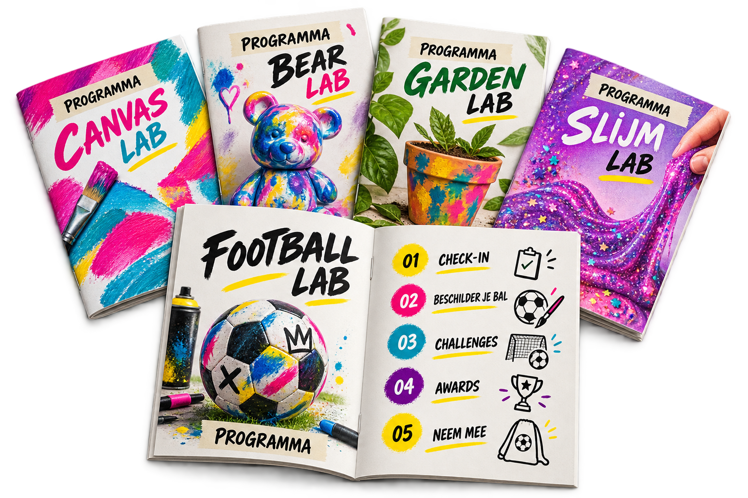 Een waaier programmaboekjes voor Canvas, Bear, Garden en Slijm, met het Football-programma open op de vijf stappen